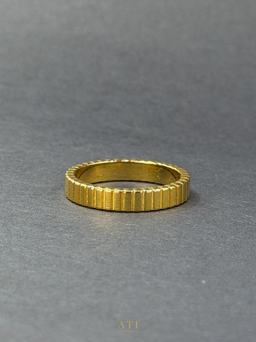 The Linear Ring