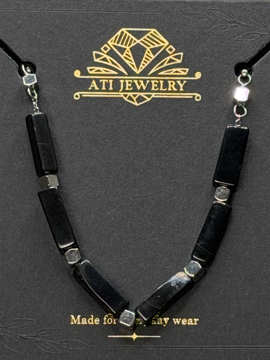 Block Line Necklace