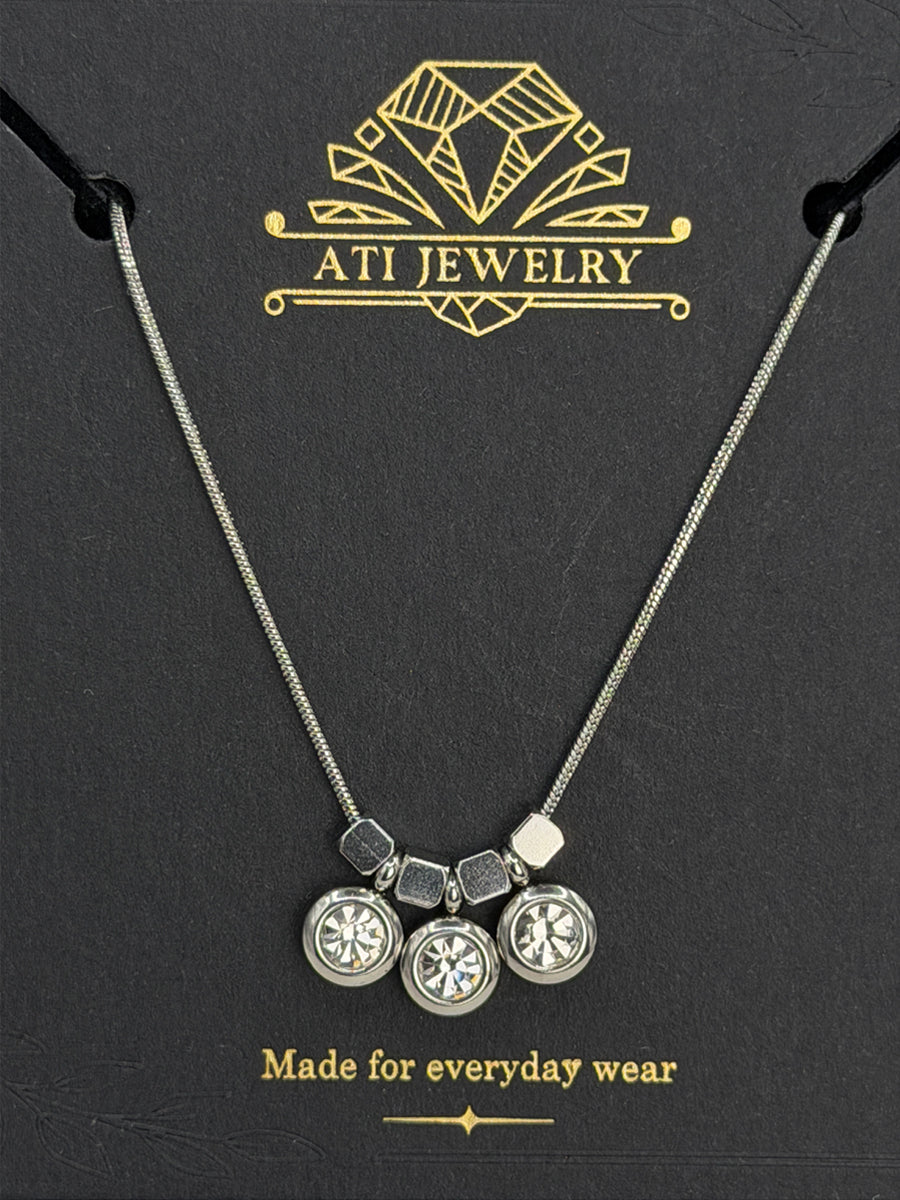 Elara Trio Necklace