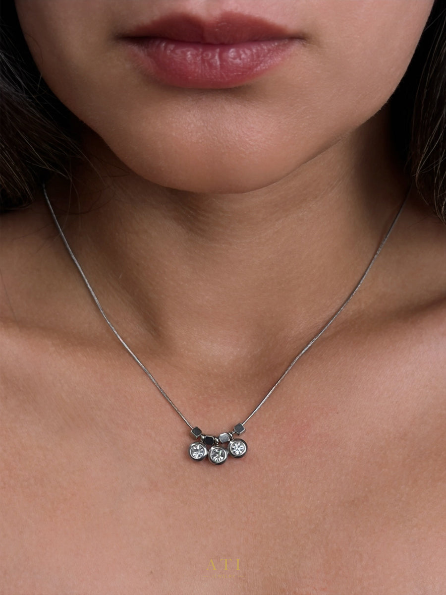 Elara Trio Necklace
